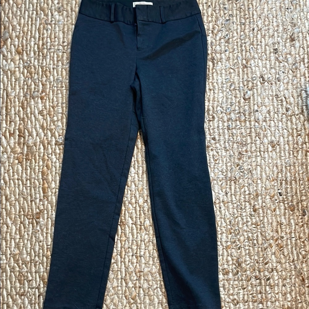 Michael Kors Women’s Gray dress Pant. Size 6
